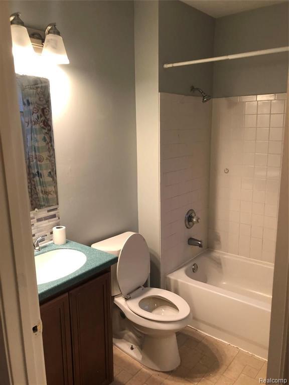 Building Photo - 20735 Bach Ave