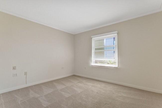 Building Photo - Coastal 1 bed 1 bath Available Now! 55+ Co...