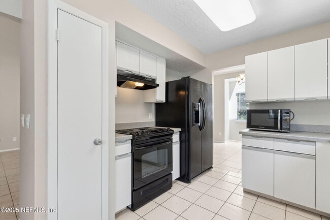 Building Photo - 455 Selva Lakes Cir