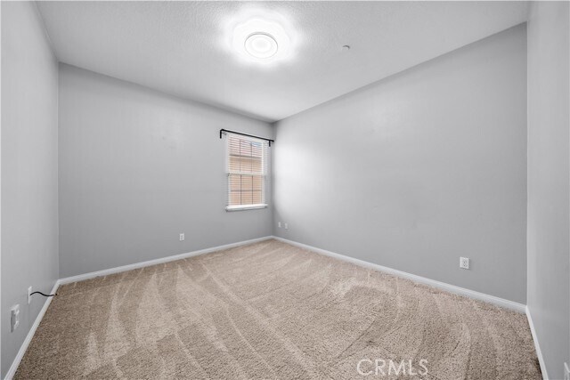 Building Photo - 46239 Lone Pine Dr