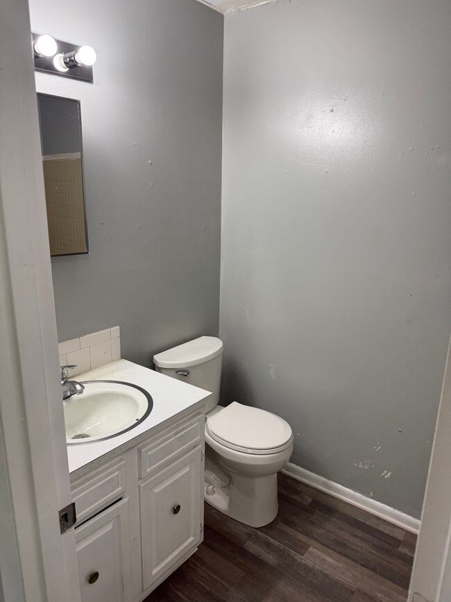 Building Photo - 3673 Bass Ct