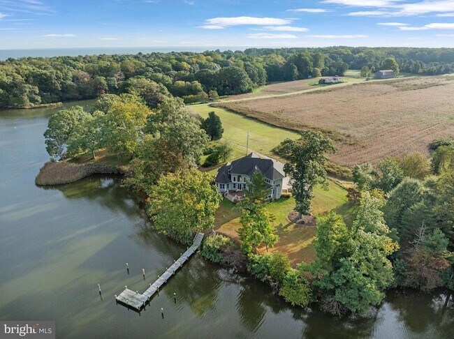 Building Photo - 1576 Bay Head Rd