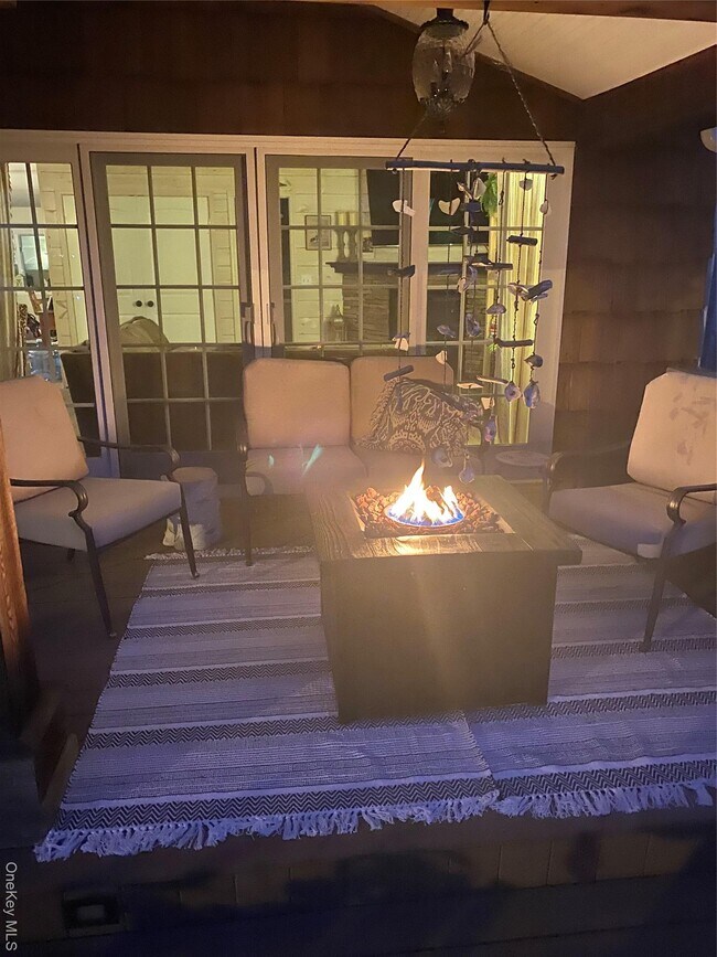 Building Photo - 58 Forester St