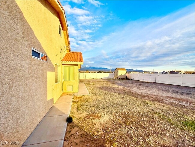 Building Photo - 5421 N Fleetwood Pl