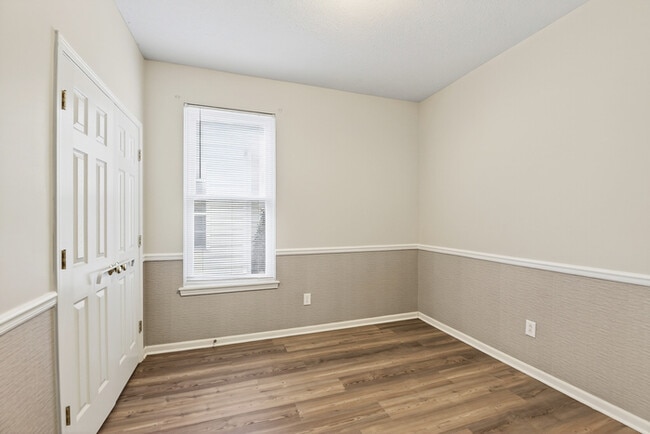 Building Photo - Beautiful Ranch Home Near Dining, Shopping & The Palladium