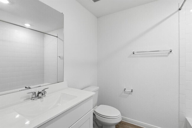 Building Photo - 298 Denali Dr