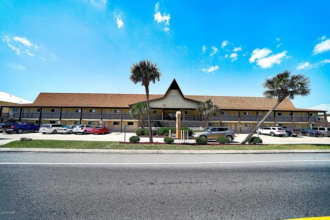 Front Of Building - Polynesian Village