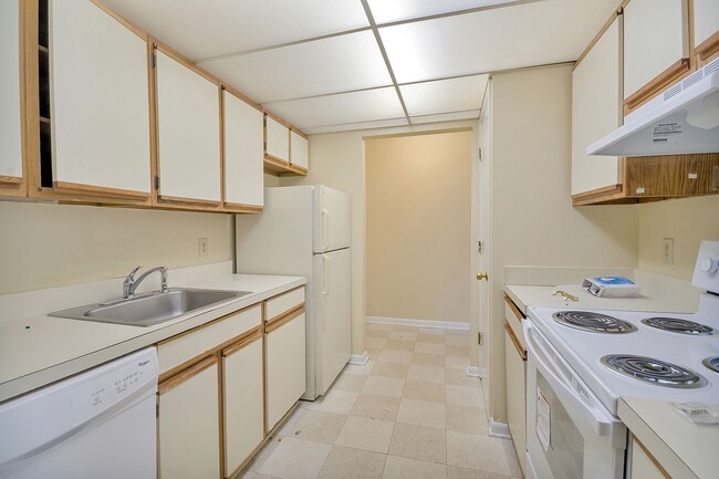 Building Photo - 123 Turtle Creek Rd