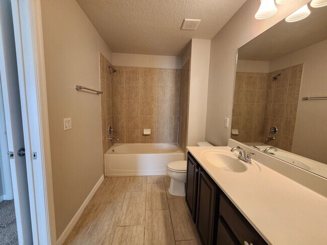 Building Photo - Beautiful LAKE NONA 3 Bedroom, 3 Bathroom ...