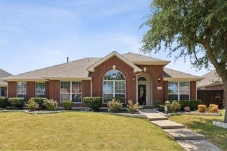 Building Photo - 8002 Wilmington Dr