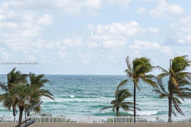 Building Photo - 1965 S Ocean Dr