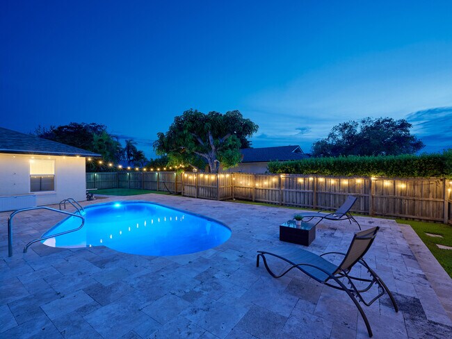 Building Photo - 1267 Summerwood Cir
