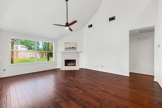 Building Photo - 3022 Glenthorpe Ln