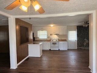 Building Photo - 1122 E Mcintosh Rd