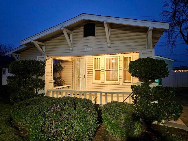 Building Photo - 511 Locust St