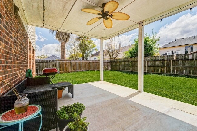 Building Photo - 15415 Longhorn Cavern Dr