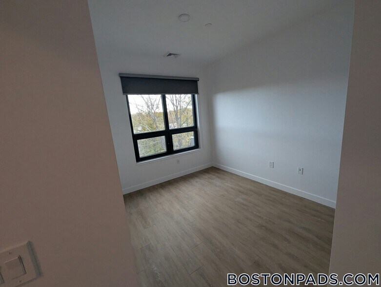 Building Photo - 199 Gardner St