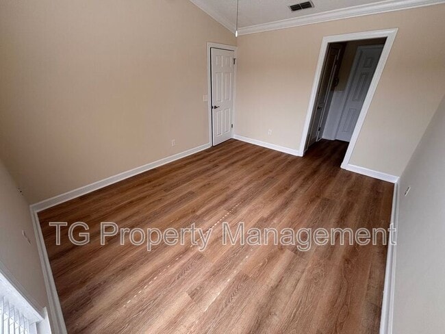 Building Photo - 7823 Fawn Brook Cir E