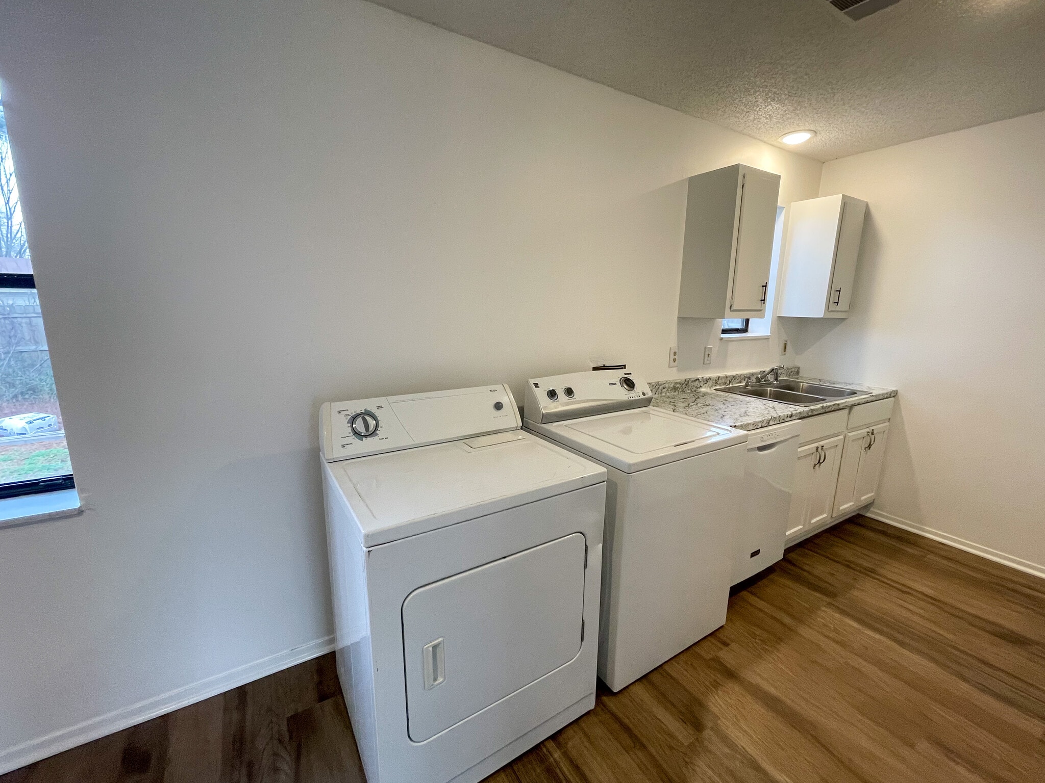 Kithchen - 712 Jill Ln