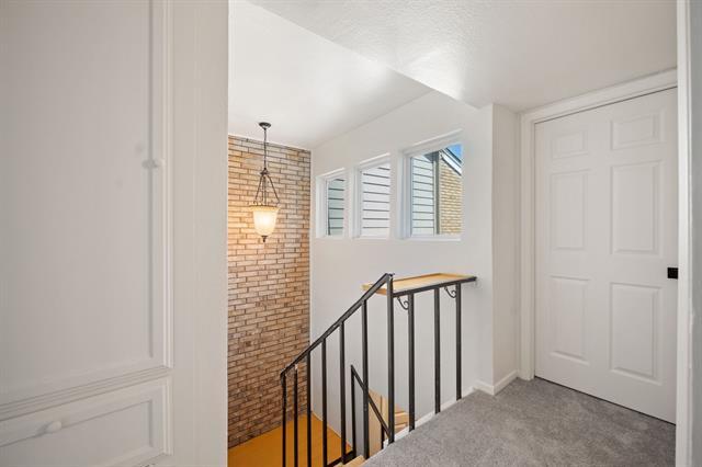 Building Photo - 2706 Creekwood Ct