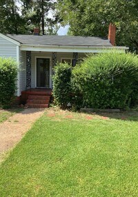 Building Photo - 204 Thames St