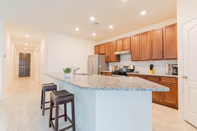 Building Photo - 2114 Damasi Ln