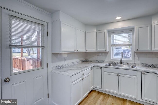 Building Photo - 35617 Airport Rd