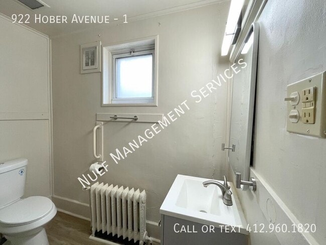 Building Photo - 922 Hober Ave