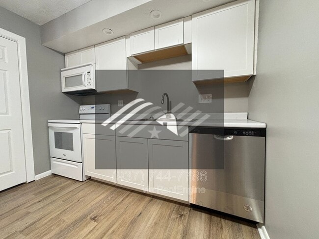 Building Photo - 1173 Navaho Dr