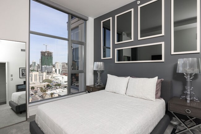 Building Photo - 575 Sixth Ave