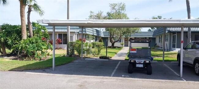 Building Photo - 1811 Bedford Ln
