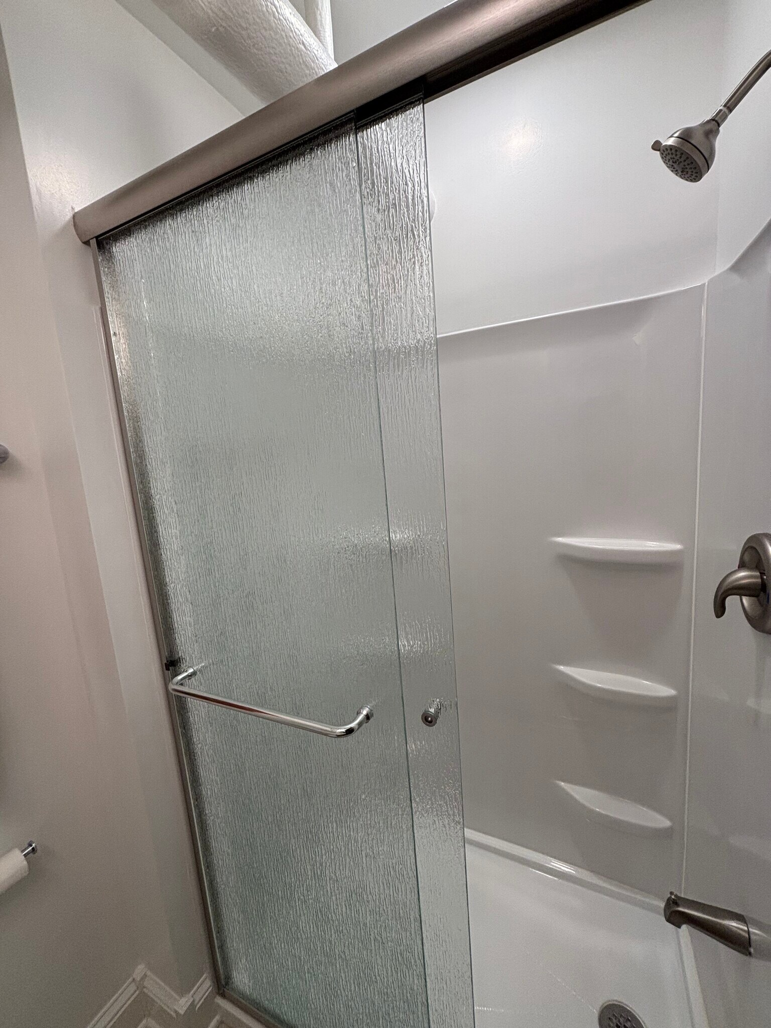 Bathroom Walk in Shower - 2318 W Diversey Ave