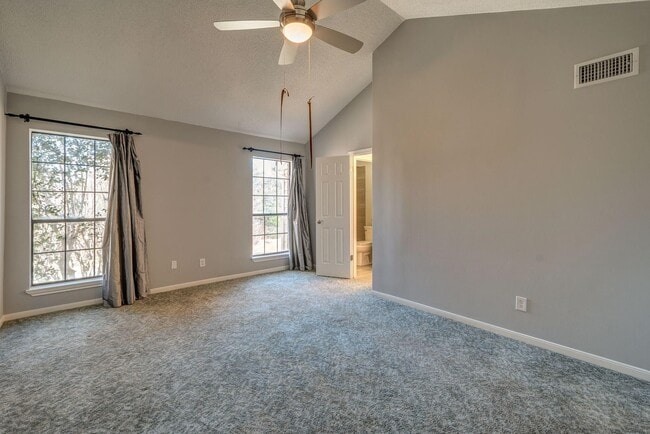 Building Photo - 4000 Purdue St