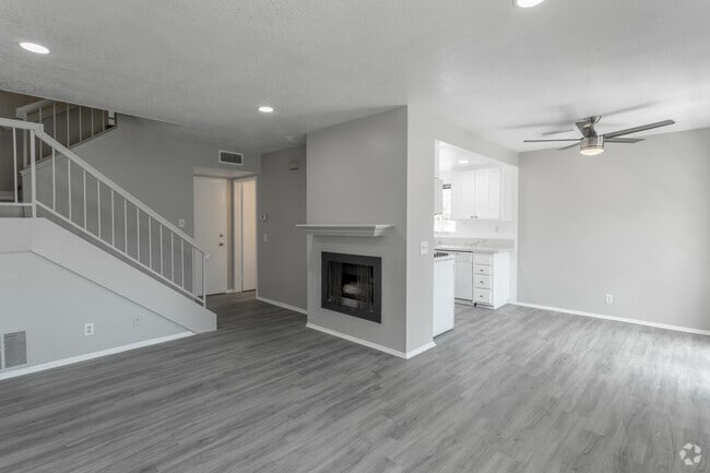 3BR, 2.5BA - 1181 SF - Charlmont Village Apartments