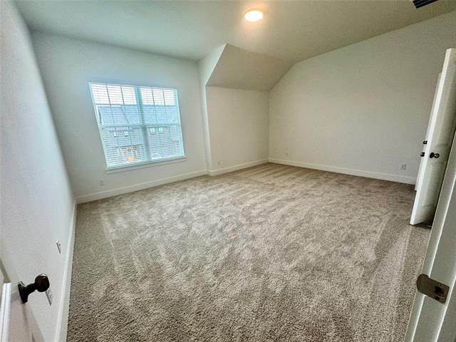 Building Photo - 304 Chestnut St