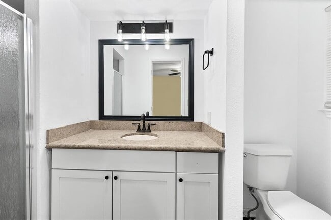 Building Photo - 2607 Creekhickory Rd