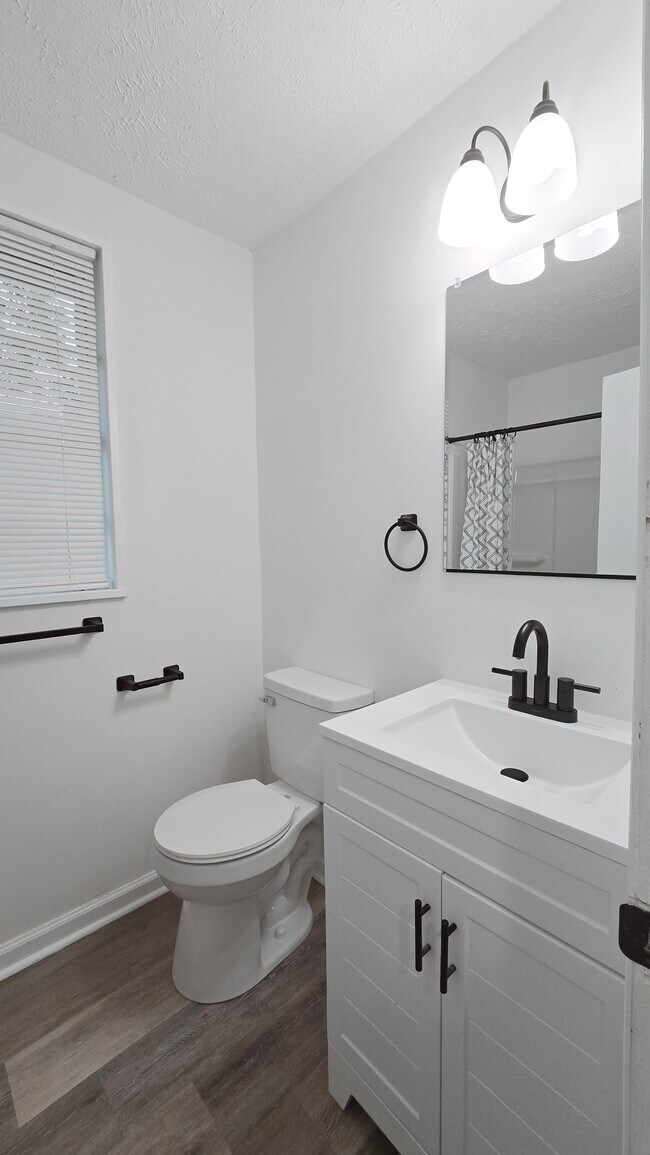 Building Photo - Monetta Apartments