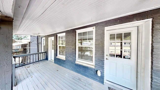 Building Photo - 2131 Kirkwood Ave