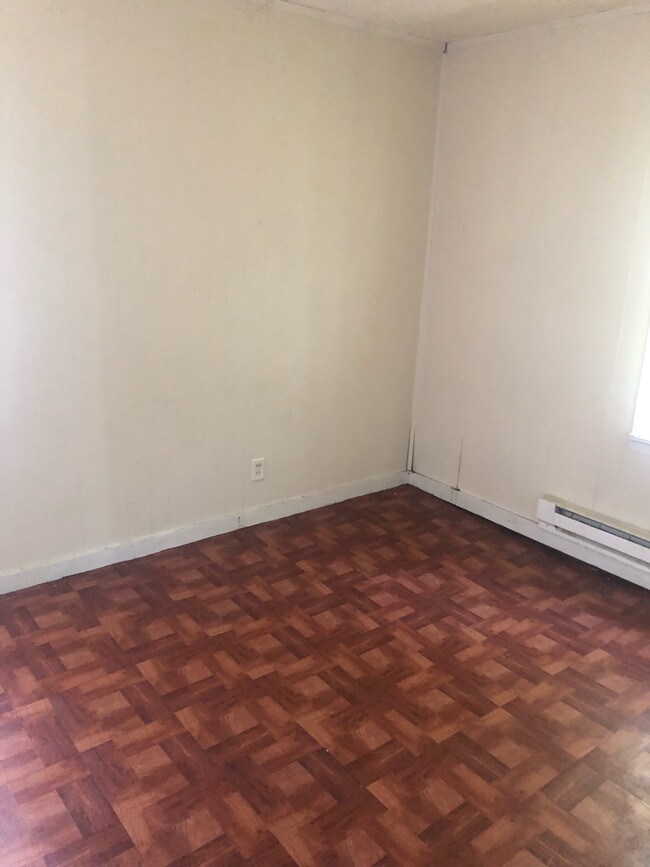 Building Photo - 22 Orchard Dr