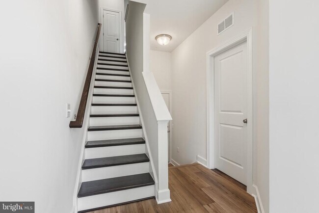 Building Photo - 602 Watermans Dr