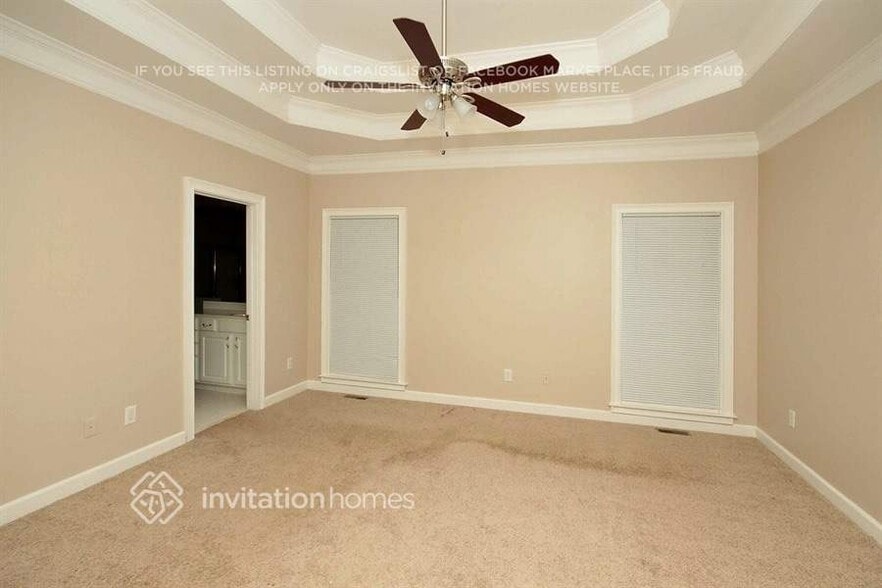 Building Photo - 1905 Oak Wind Ln NE