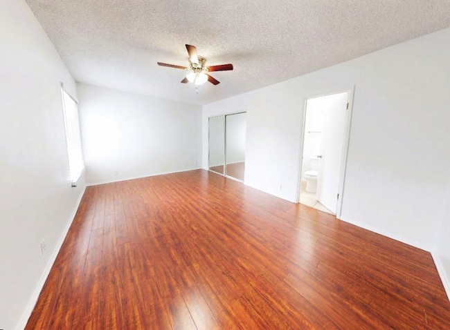 Interior Photo - 1936 Corning St