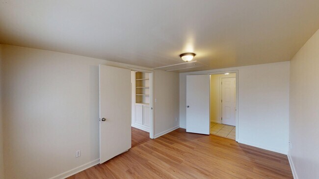 Building Photo - 3716 S 29th W Ave