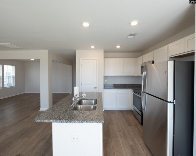 Building Photo - 815 N Desert Orch Ln