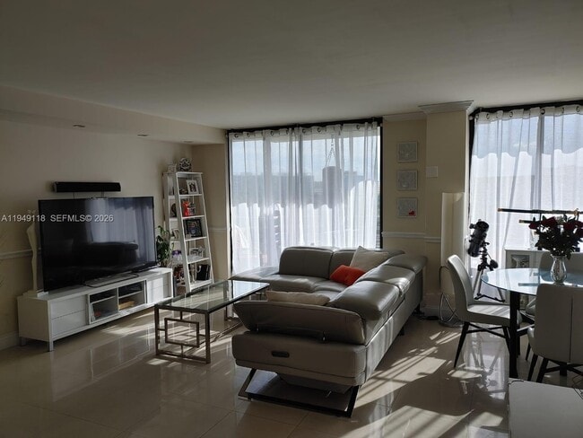 Building Photo - 3300 NE 191st St