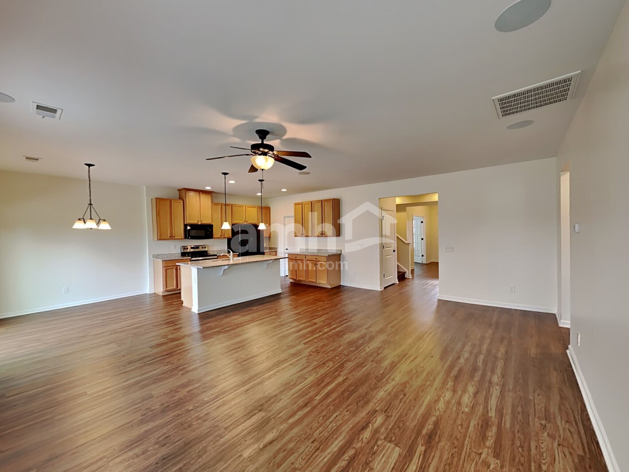 Building Photo - 2215 Ambergate Dr