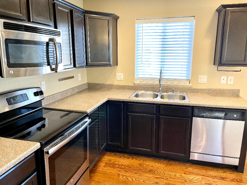 Building Photo - 8053 Pinfeather Dr