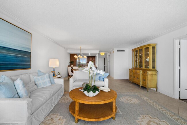 Building Photo - 511 Bayshore Dr