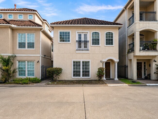 Building Photo - 7135 Harmony Cove
