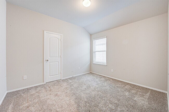 Building Photo - 13989 Leigh Lake Ln